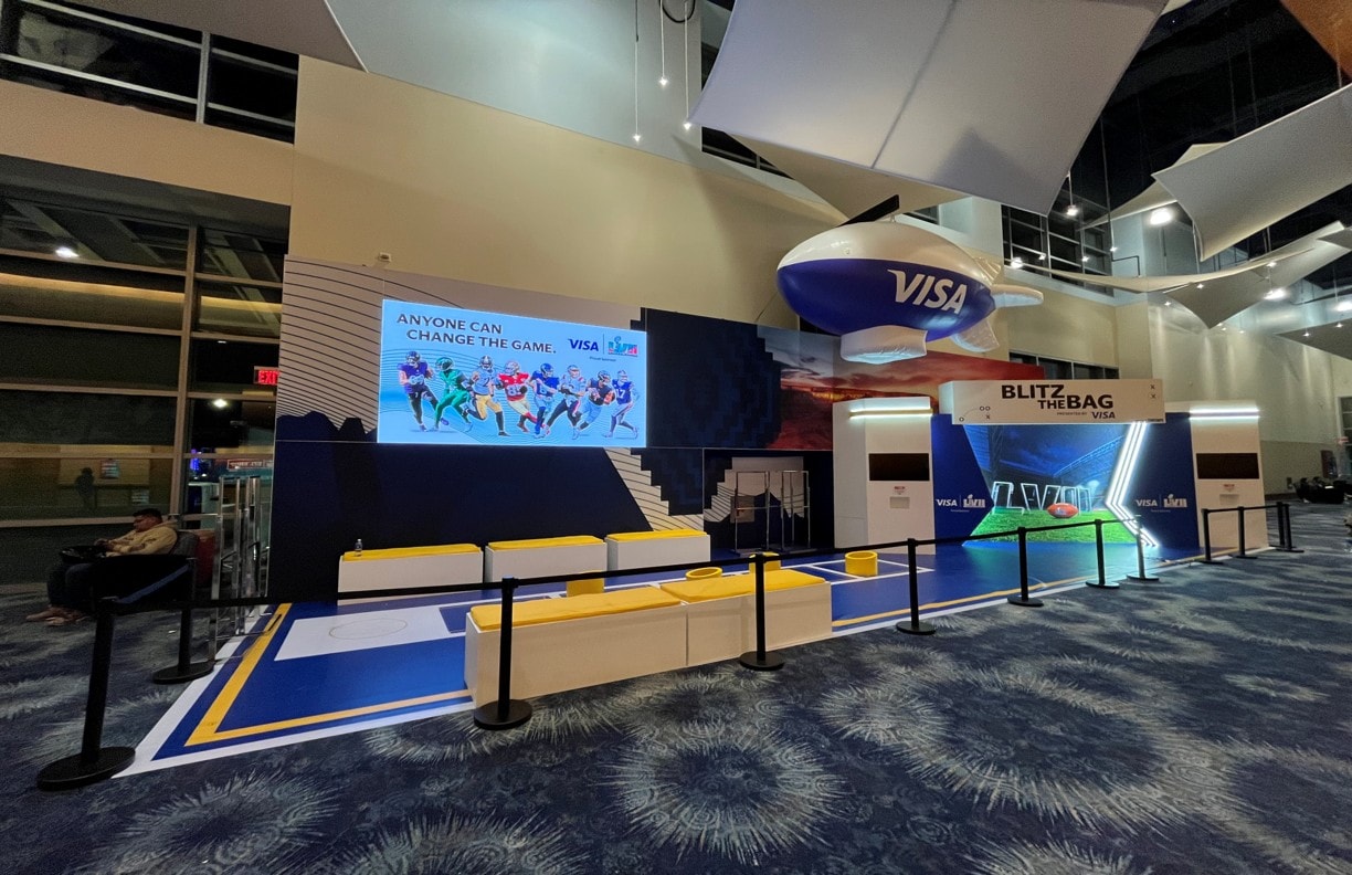 30×80 Peninsula Booth